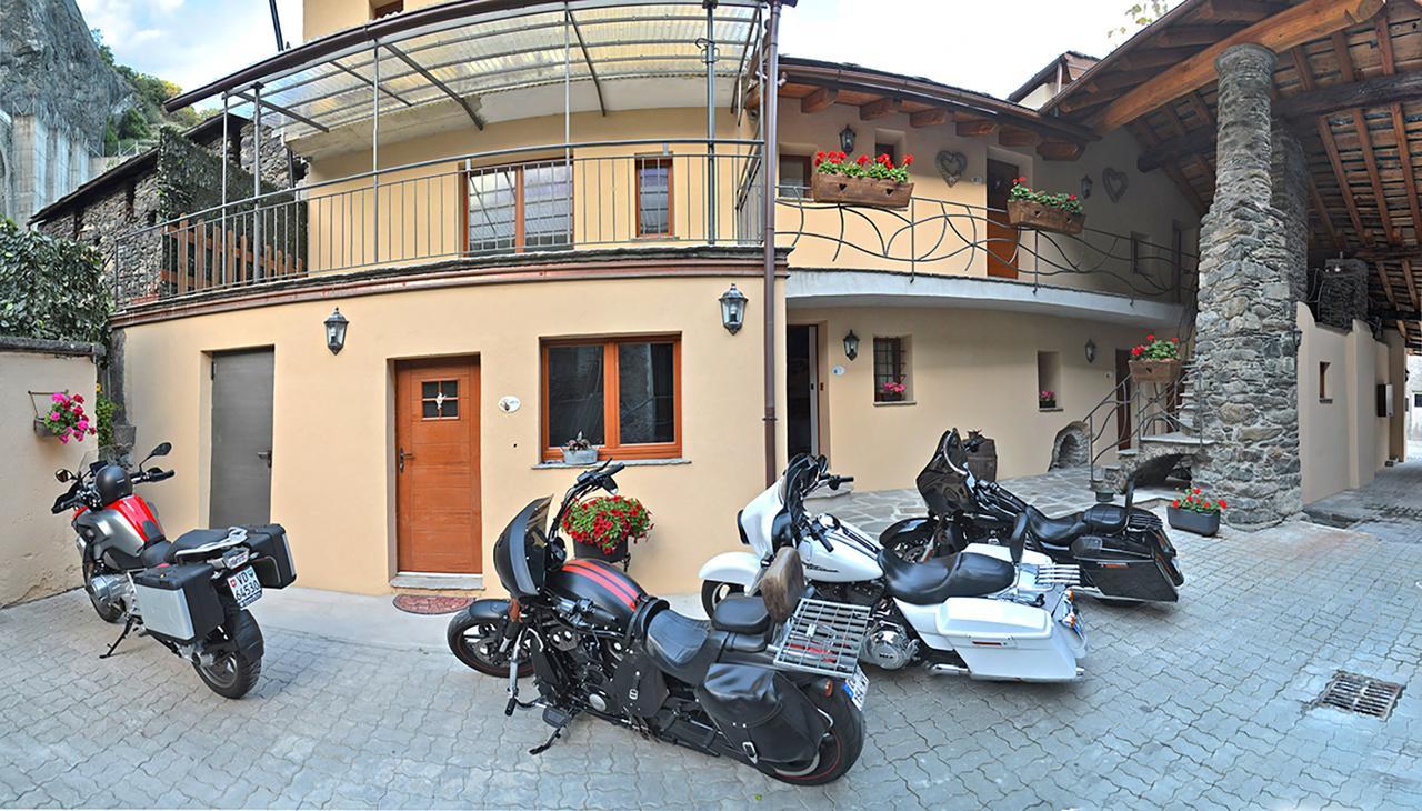 Hotel La cor dé Jérémie Montjovet Exterior foto